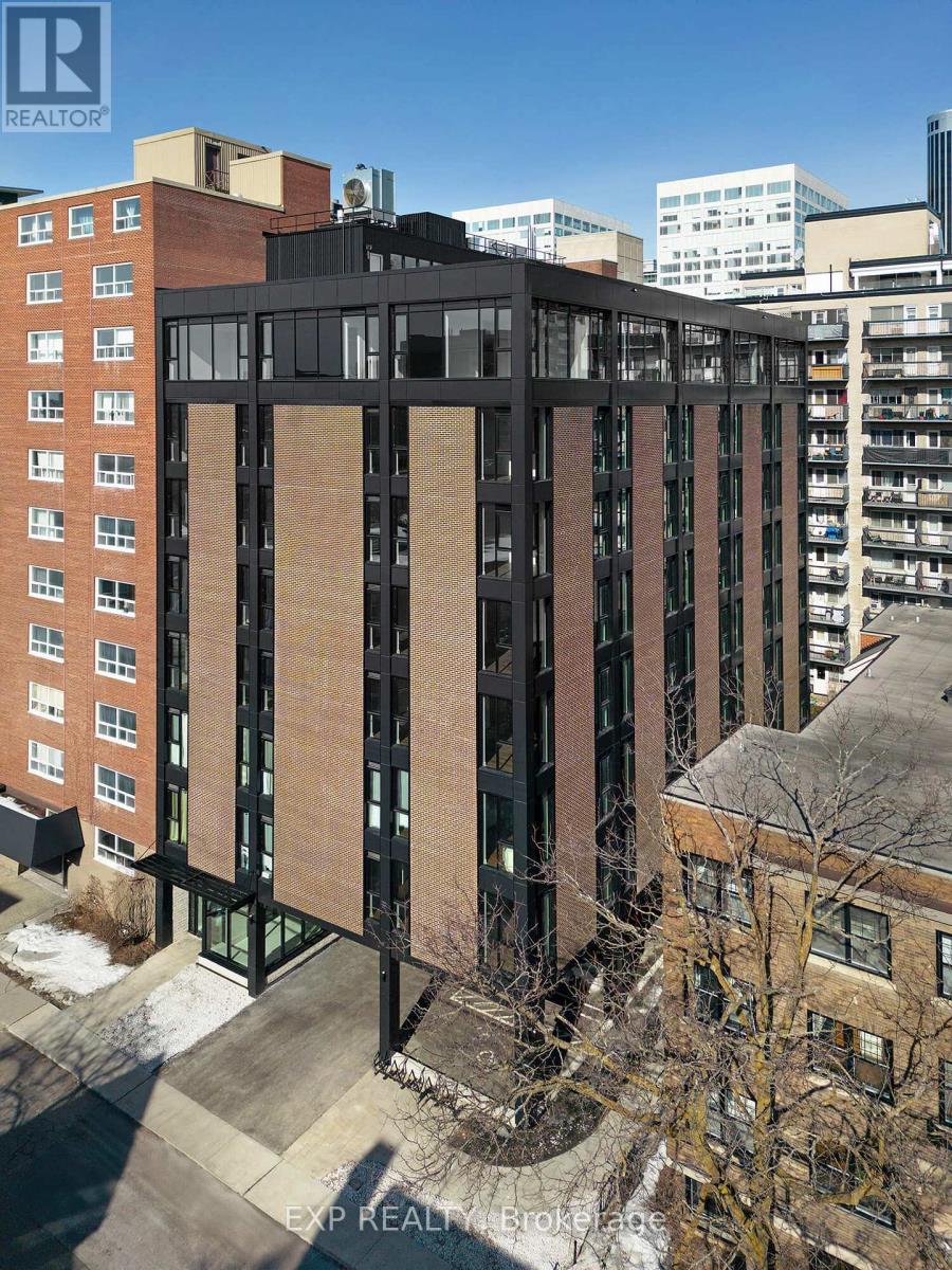 204 - 331 COOPER STREET, Ottawa, Ontario