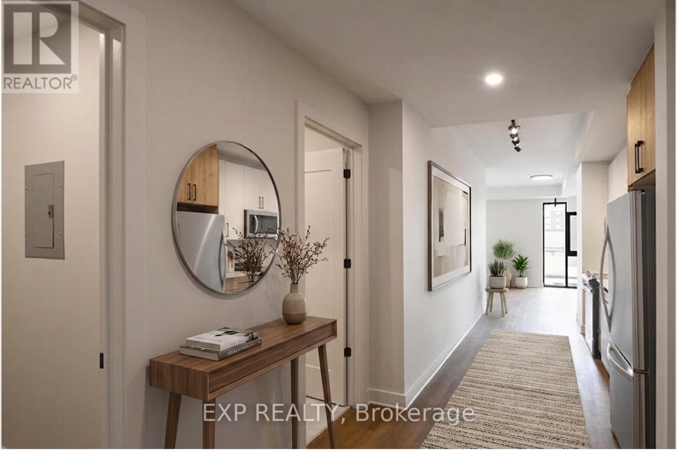 204 - 331 Cooper Street, Ottawa, Ontario  K2P 0G5 - Photo 2 - X13102762