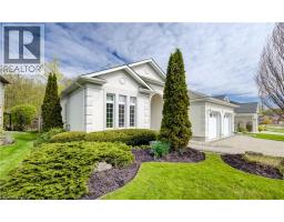 44 LASCHINGER Boulevard, New Hamburg, Ontario