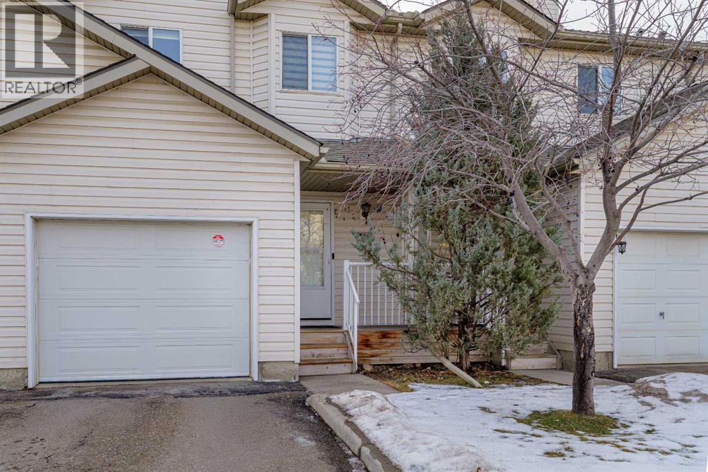13 Mt Aberdeen Manor SE, Calgary, Alberta