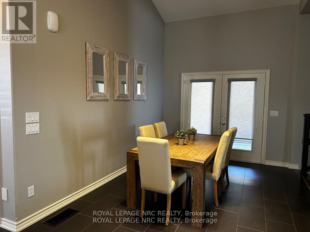 9228 Hendershot Boulevard, Niagara Falls, Ontario  L2H 0E3 - Photo 4 - X13102600