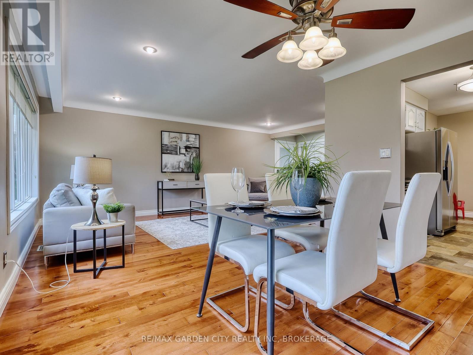 15 Black Friars Road, St. Catharines, Ontario  L2N 2M8 - Photo 13 - X13102658