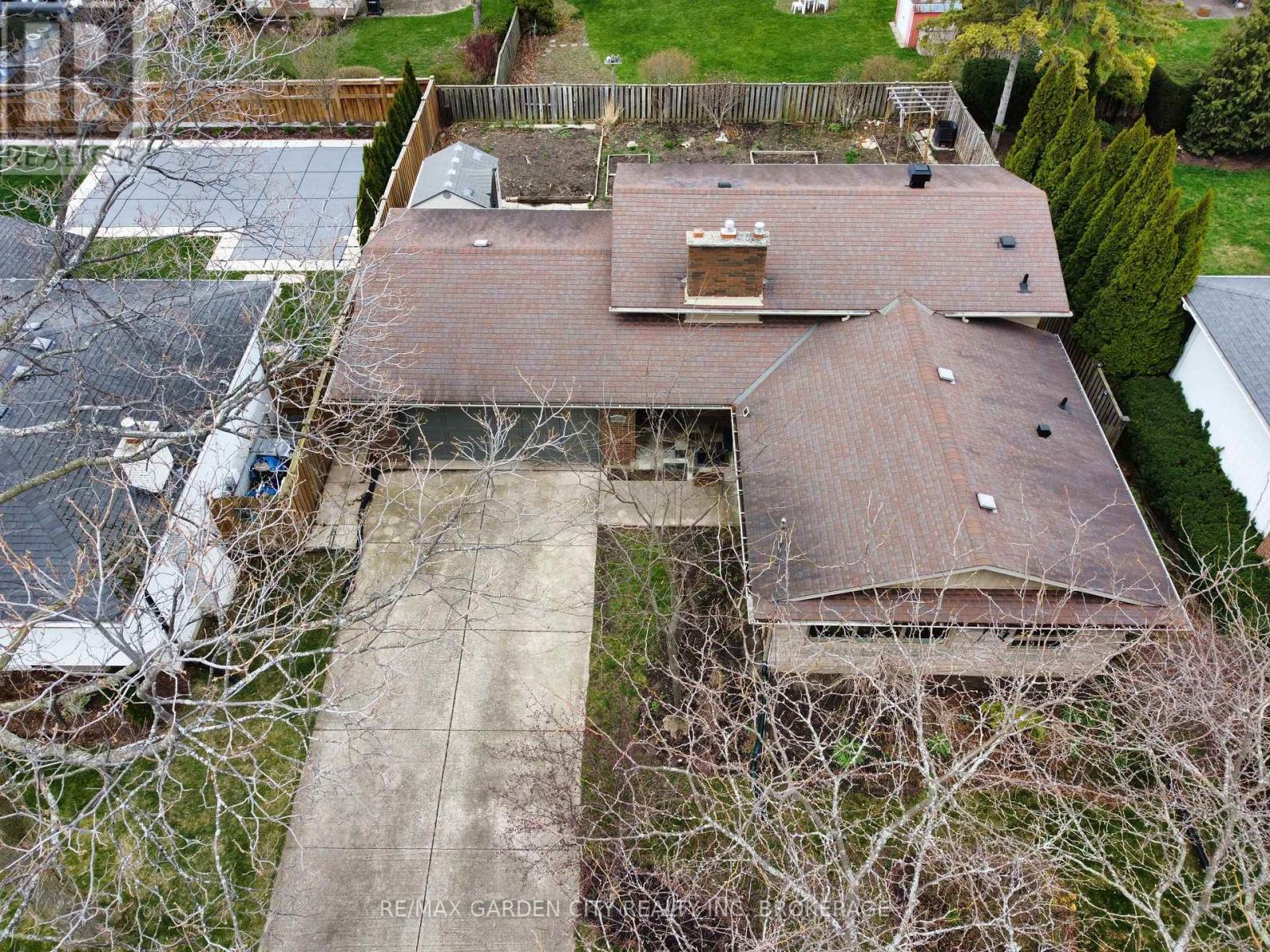 15 Black Friars Road, St. Catharines, Ontario  L2N 2M8 - Photo 42 - X13102658