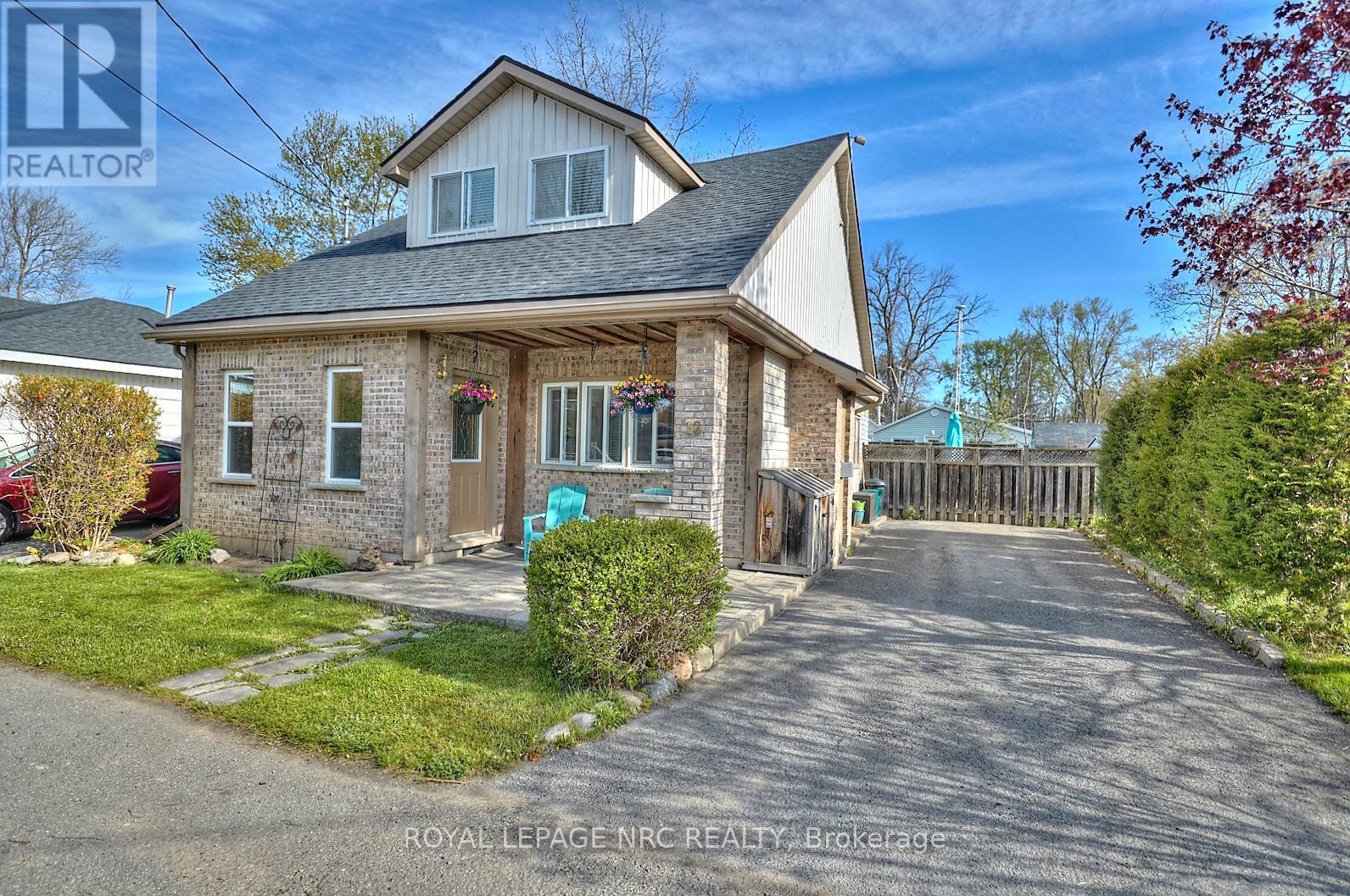 12 Conway Place, Fort Erie, Ontario  L0S 1B0 - Photo 3 - X13102788