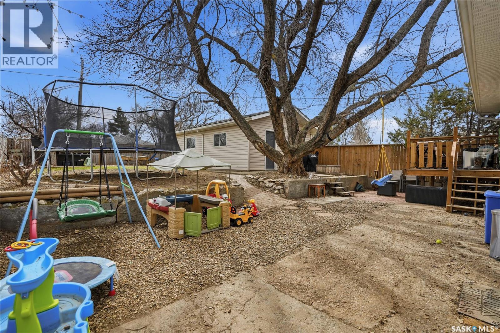 737 Vaughan Street, Moose Jaw, Saskatchewan  S6H 5N4 - Photo 42 - SK035033