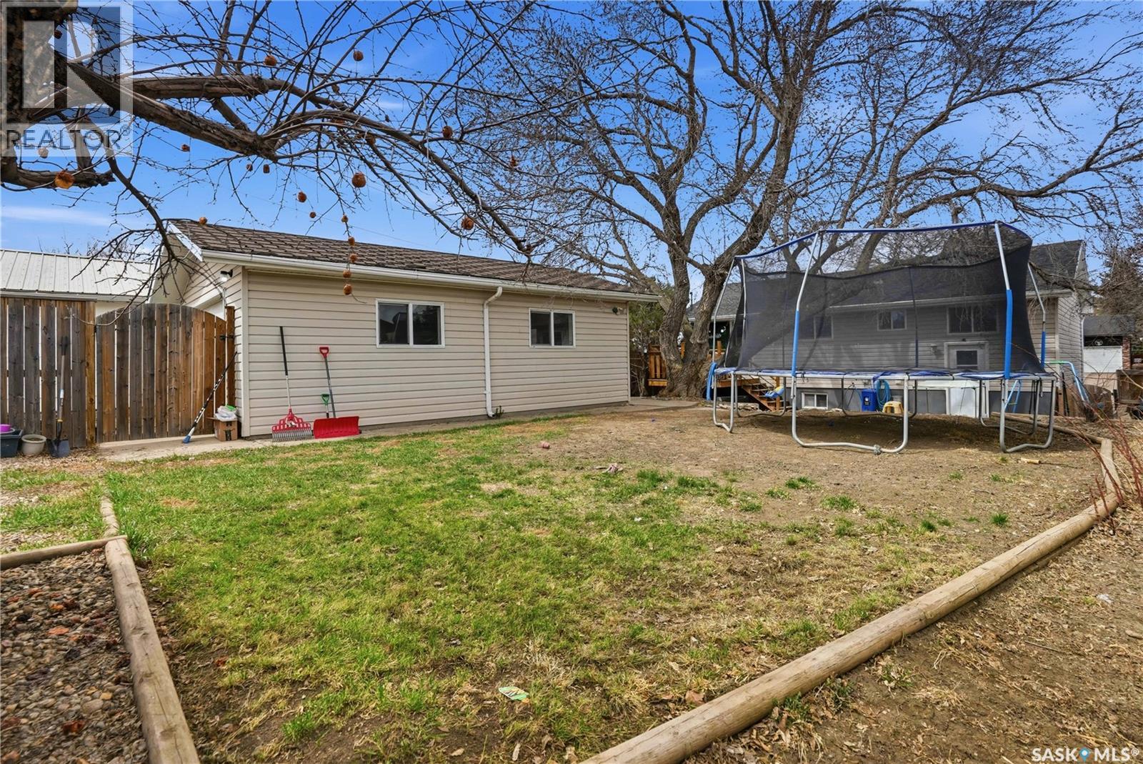 737 Vaughan Street, Moose Jaw, Saskatchewan  S6H 5N4 - Photo 44 - SK035033