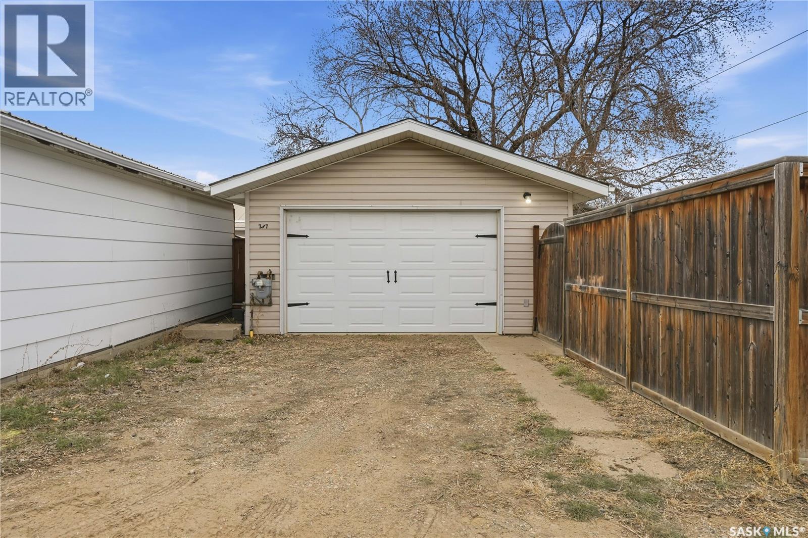 737 Vaughan Street, Moose Jaw, Saskatchewan  S6H 5N4 - Photo 49 - SK035033