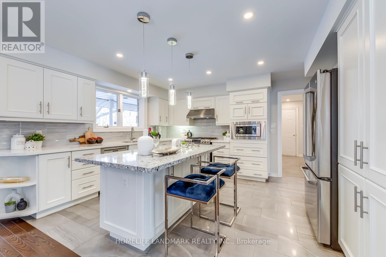 427 Cairncroft Road, Oakville, Ontario  L6V 4N1 - Photo 17 - W12723170