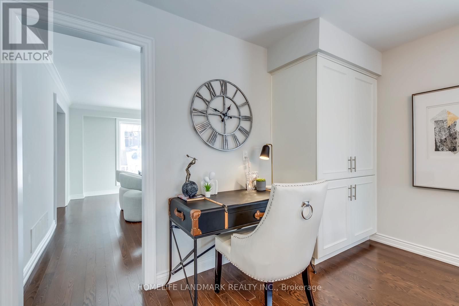 427 Cairncroft Road, Oakville, Ontario  L6V 4N1 - Photo 9 - W12723170