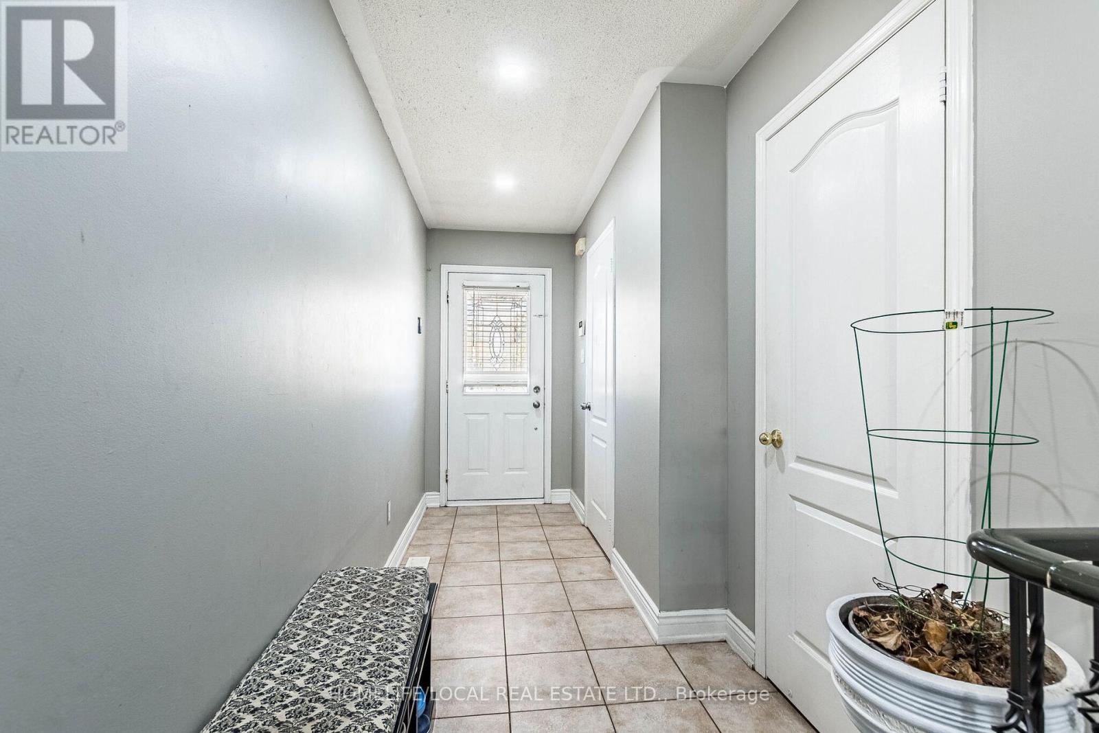 # 36 - 770 Othello Court, Mississauga, Ontario  L5W 1Y2 - Photo 7 - W13010130
