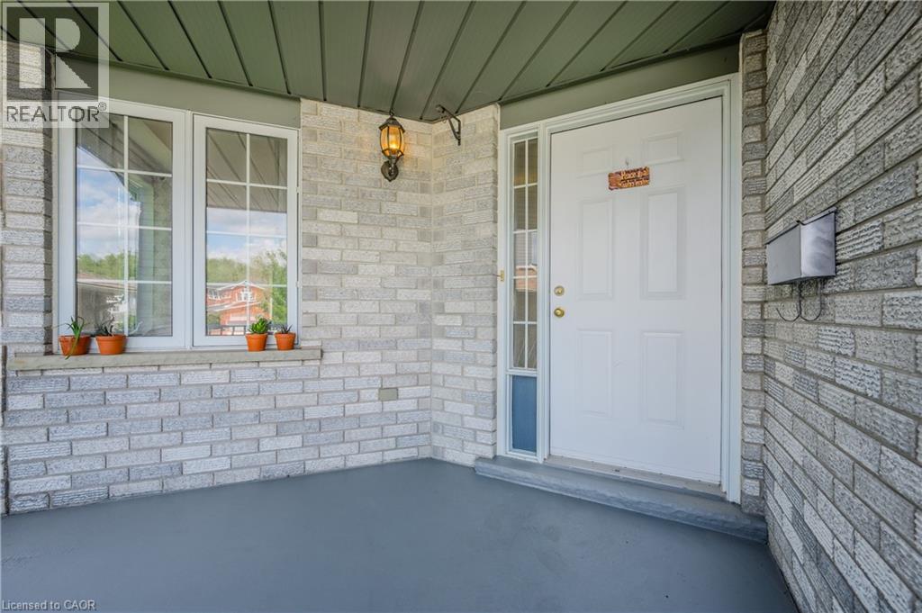 132 Daimler Drive, Kitchener, Ontario  N2A 4C2 - Photo 5 - 40827325