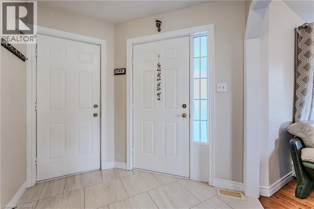 132 Daimler Drive, Kitchener, Ontario  N2A 4C2 - Photo 6 - 40827325