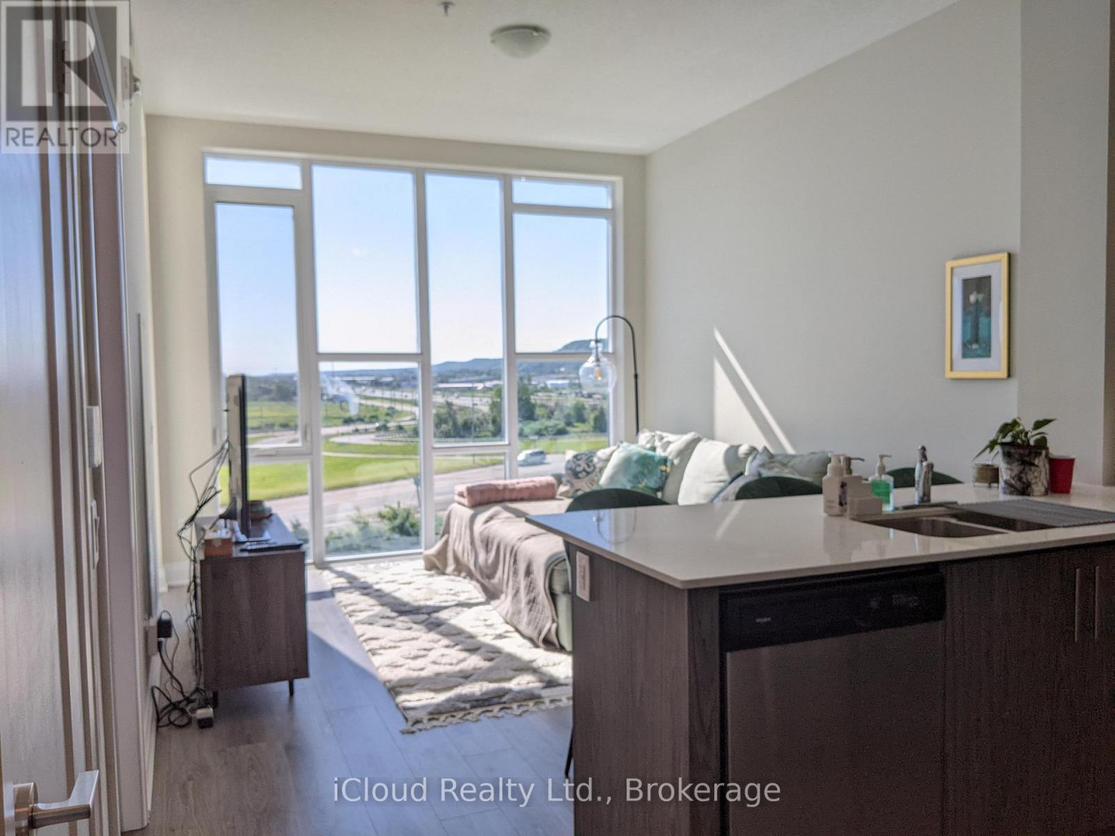 617 - 16 Concord Place, Grimsby, Ontario  L3M 0J1 - Photo 8 - X13099528