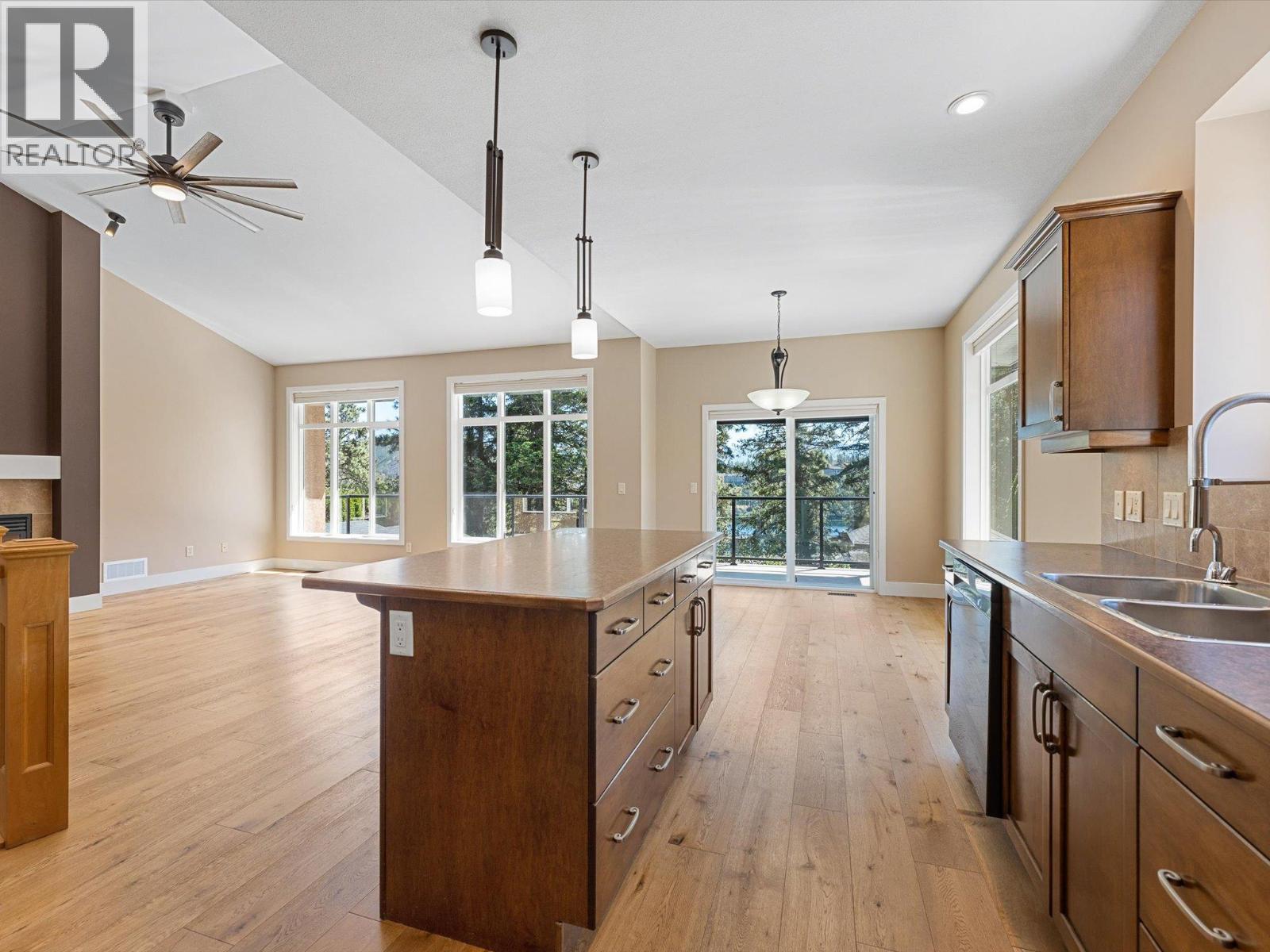 2413 Cobblestone Road, West Kelowna, British Columbia  V4T 3A7 - Photo 15 - 10386381