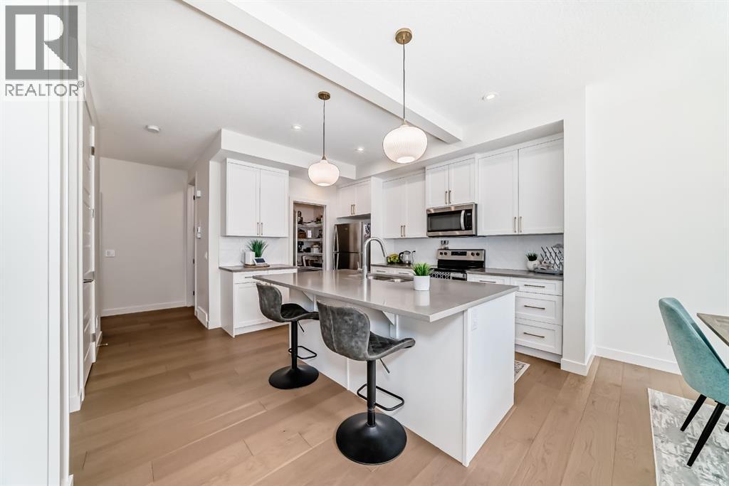 35 Waterford Manor, Chestermere, Alberta  T1X 2T9 - Photo 6 - A2307951