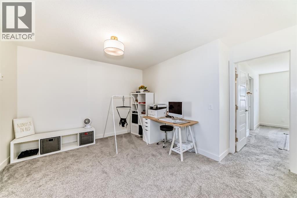 35 Waterford Manor, Chestermere, Alberta  T1X 2T9 - Photo 37 - A2307951