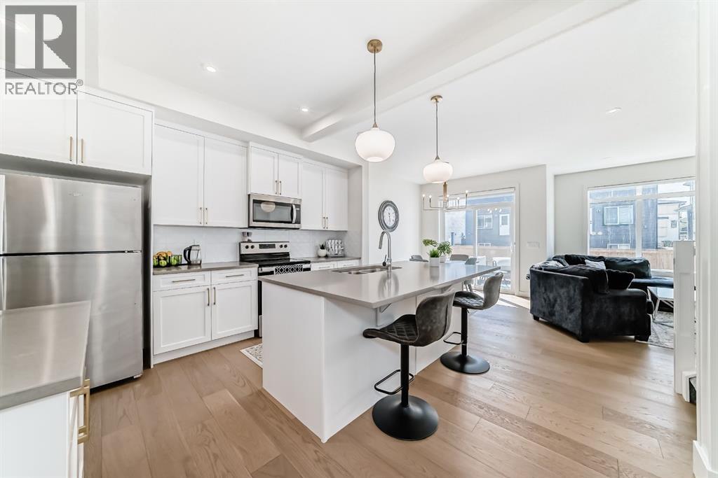 35 Waterford Manor, Chestermere, Alberta  T1X 2T9 - Photo 10 - A2307951