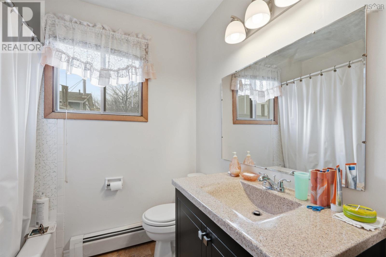 8 Polara Drive, Lower Sackville, Nova Scotia  B4C 2B6 - Photo 13 - 202608663