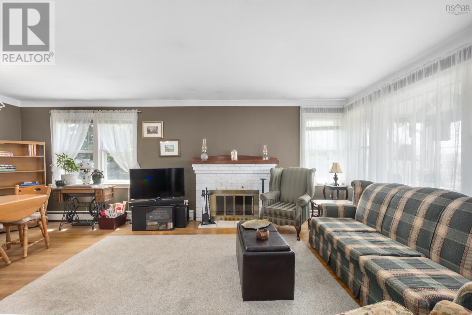 8 Curley Drive, Dartmouth, Nova Scotia  B2Y 1X8 - Photo 7 - 202610188