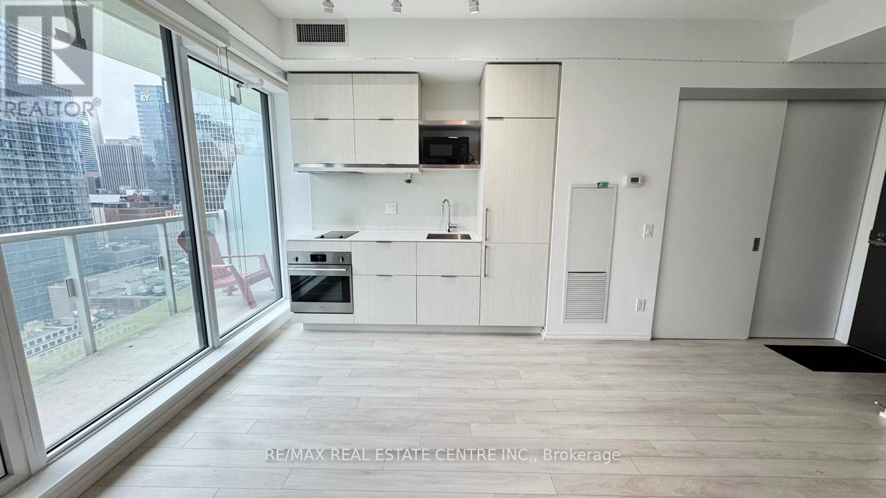 2608 - 197 Yonge Street, Toronto, Ontario  M5B 1M4 - Photo 6 - C13102478