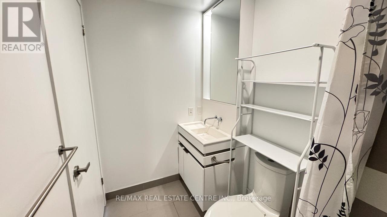 2608 - 197 Yonge Street, Toronto, Ontario  M5B 1M4 - Photo 8 - C13102478