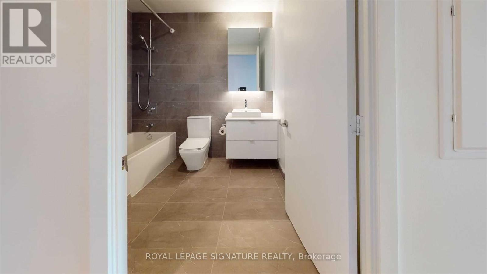 508 - 21 Lawren Harris Square, Toronto, Ontario  M5A 1H7 - Photo 9 - C13102514