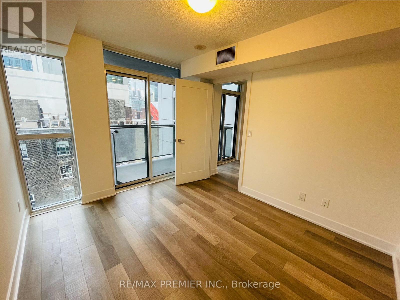 708 - 318 Richmond Street W, Toronto, Ontario  M5V 0B4 - Photo 11 - C13102526