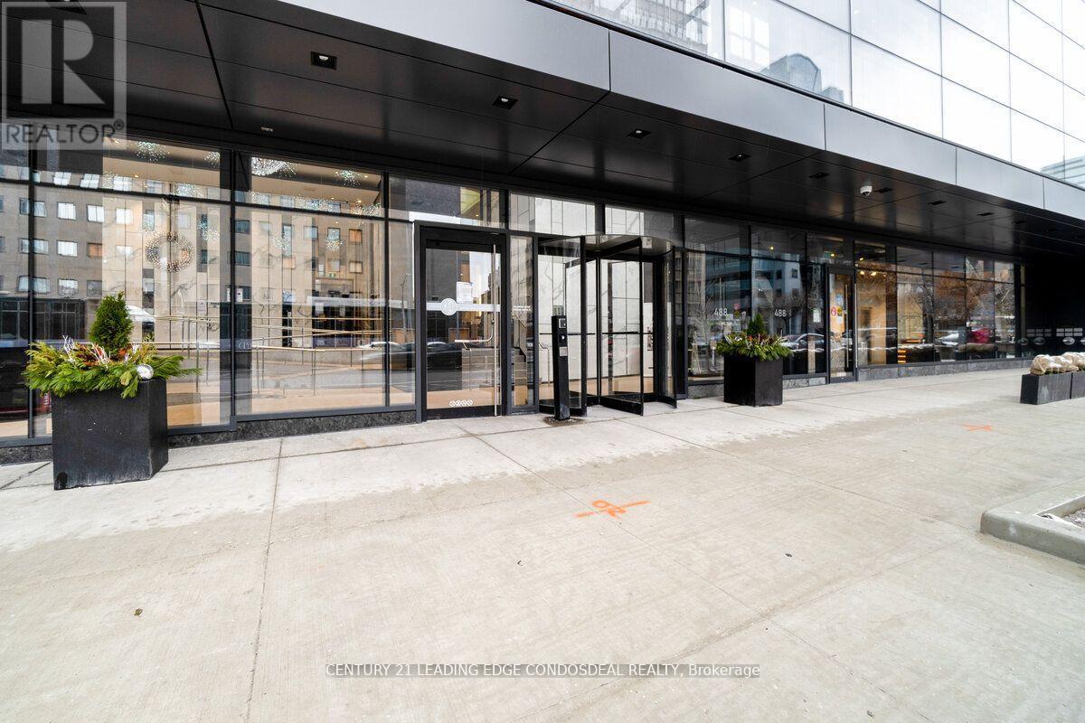 3906 - 488 University Avenue, Toronto, Ontario  M5G 1V2 - Photo 2 - C13102540