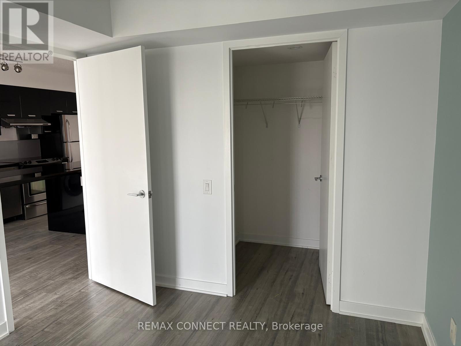 1812 - 19 Singer Court, Toronto, Ontario  M2K 0B2 - Photo 12 - C13102558