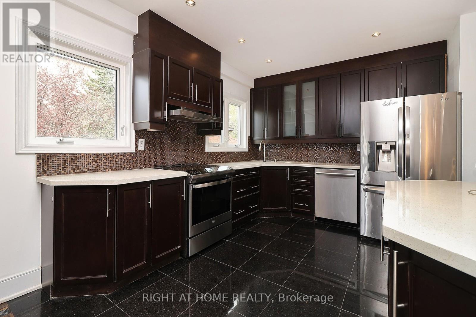 2 Chalet Road, Toronto, Ontario  M2J 3V4 - Photo 14 - C13102644