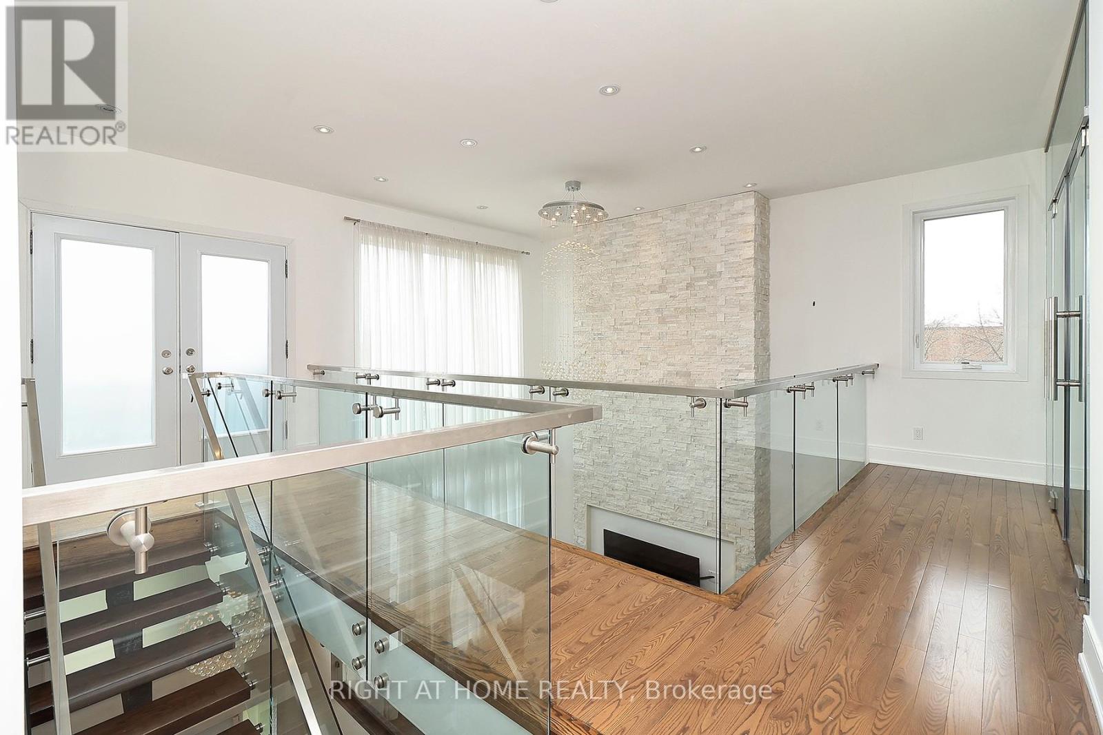 2 Chalet Road, Toronto, Ontario  M2J 3V4 - Photo 19 - C13102644