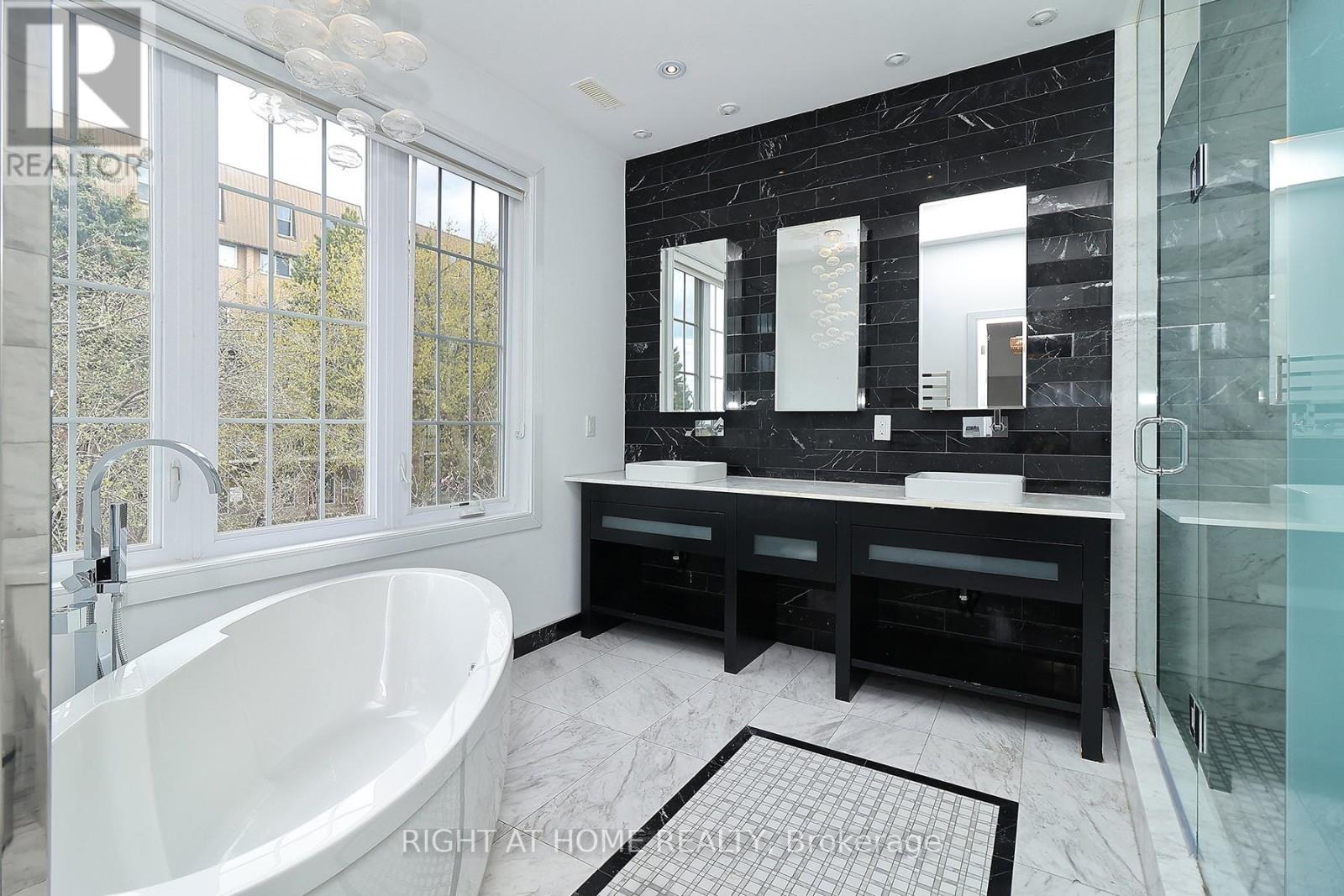 2 Chalet Road, Toronto, Ontario  M2J 3V4 - Photo 27 - C13102644