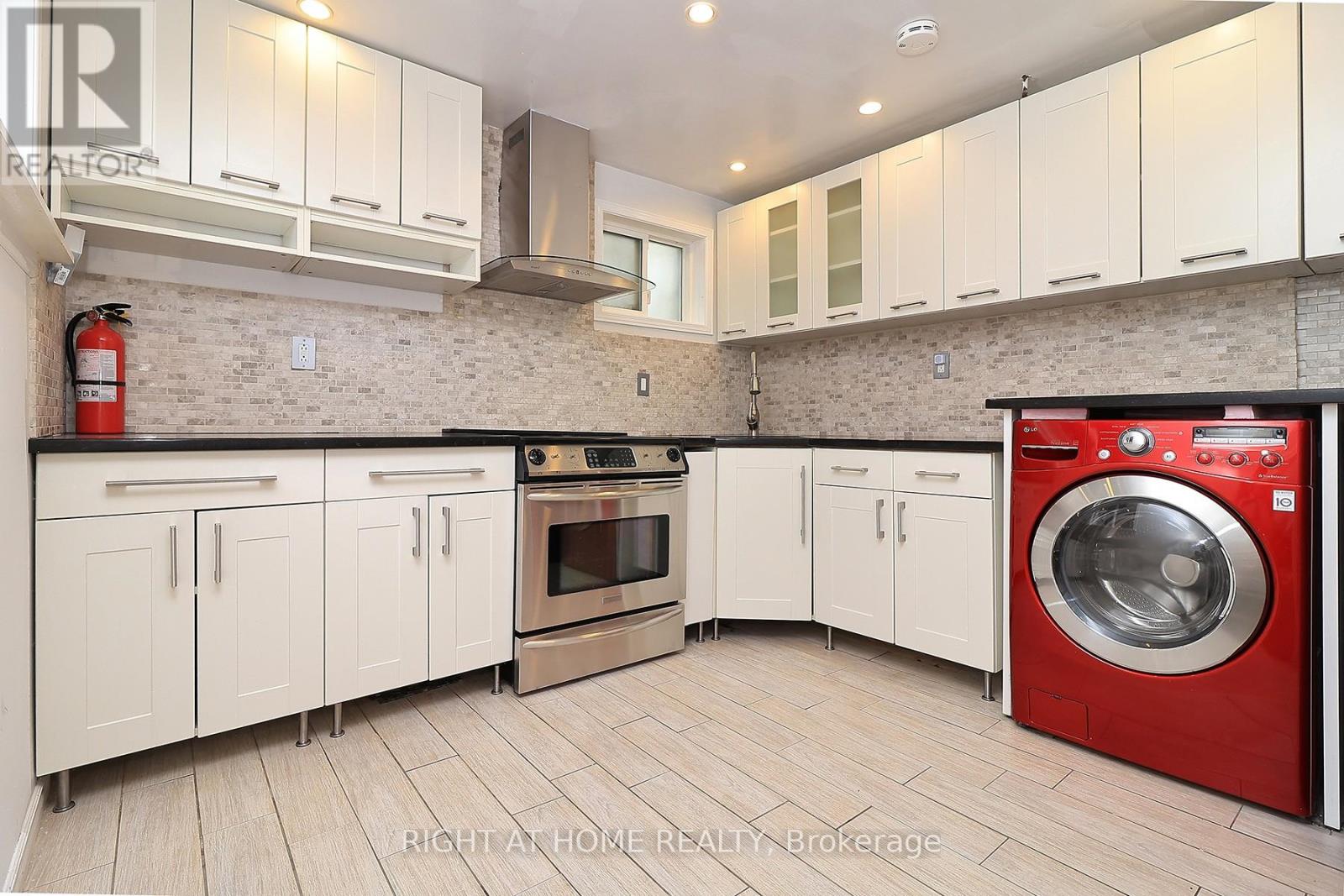 2 Chalet Road, Toronto, Ontario  M2J 3V4 - Photo 39 - C13102644