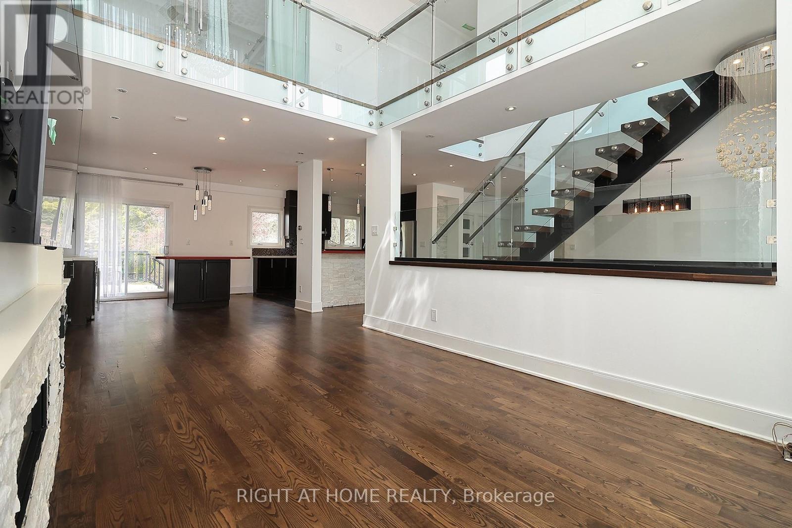 2 Chalet Road, Toronto, Ontario  M2J 3V4 - Photo 9 - C13102644