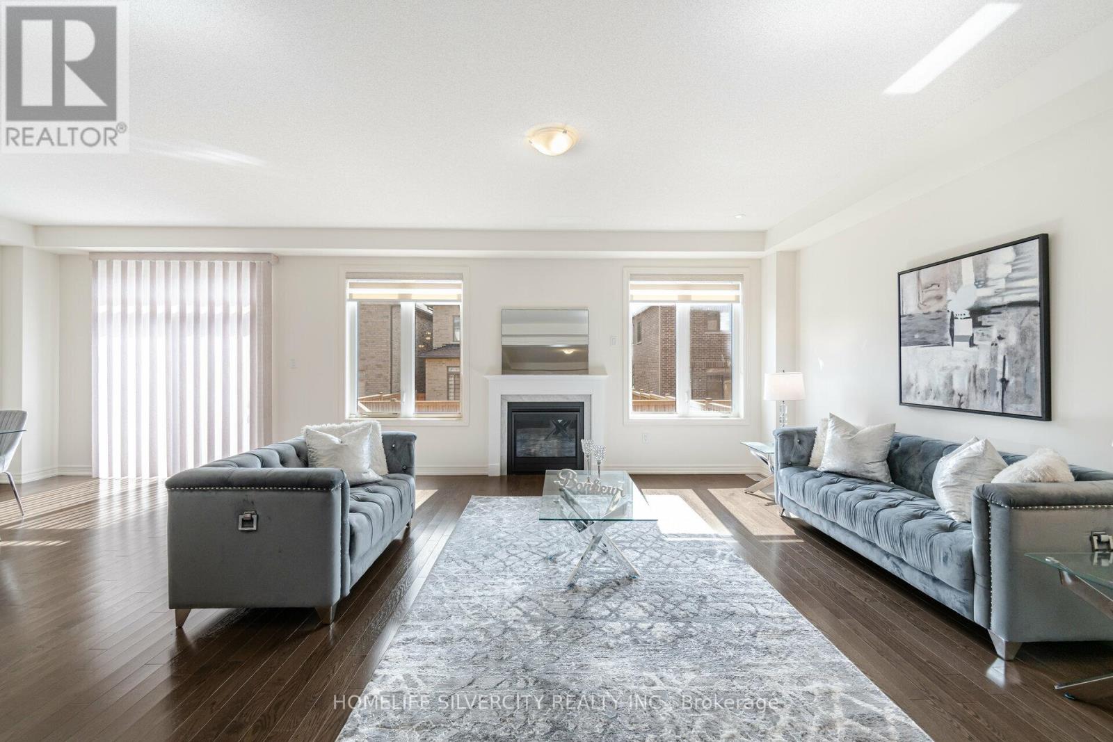 24 Dumaine Street, Whitby, Ontario  L1P 0G8 - Photo 13 - E13102648