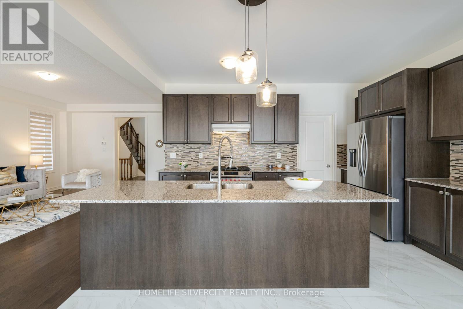 24 Dumaine Street, Whitby, Ontario  L1P 0G8 - Photo 25 - E13102648