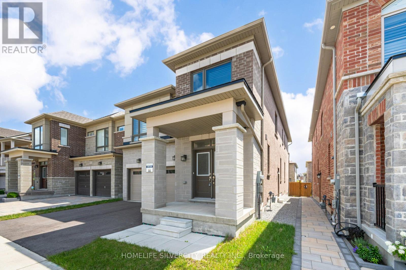 24 Dumaine Street, Whitby, Ontario  L1P 0G8 - Photo 3 - E13102648