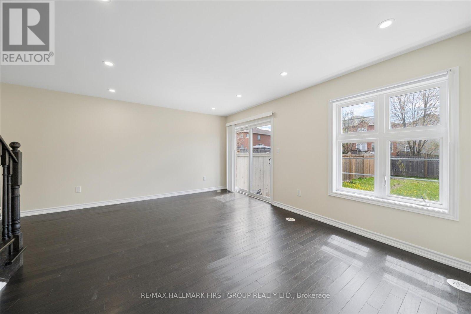 3 Westbury Way, Whitby, Ontario  L1M 0L9 - Photo 4 - E13102716