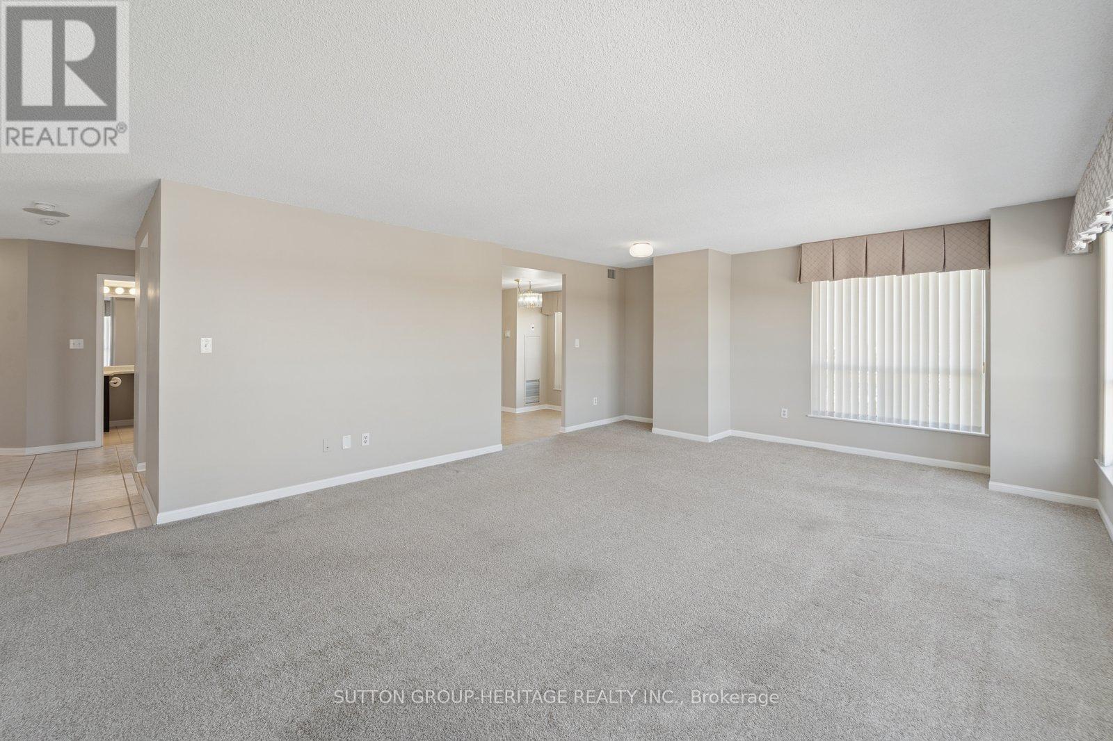 1109 - 712 Rossland Road E, Whitby, Ontario  L1N 9E8 - Photo 11 - E13102780
