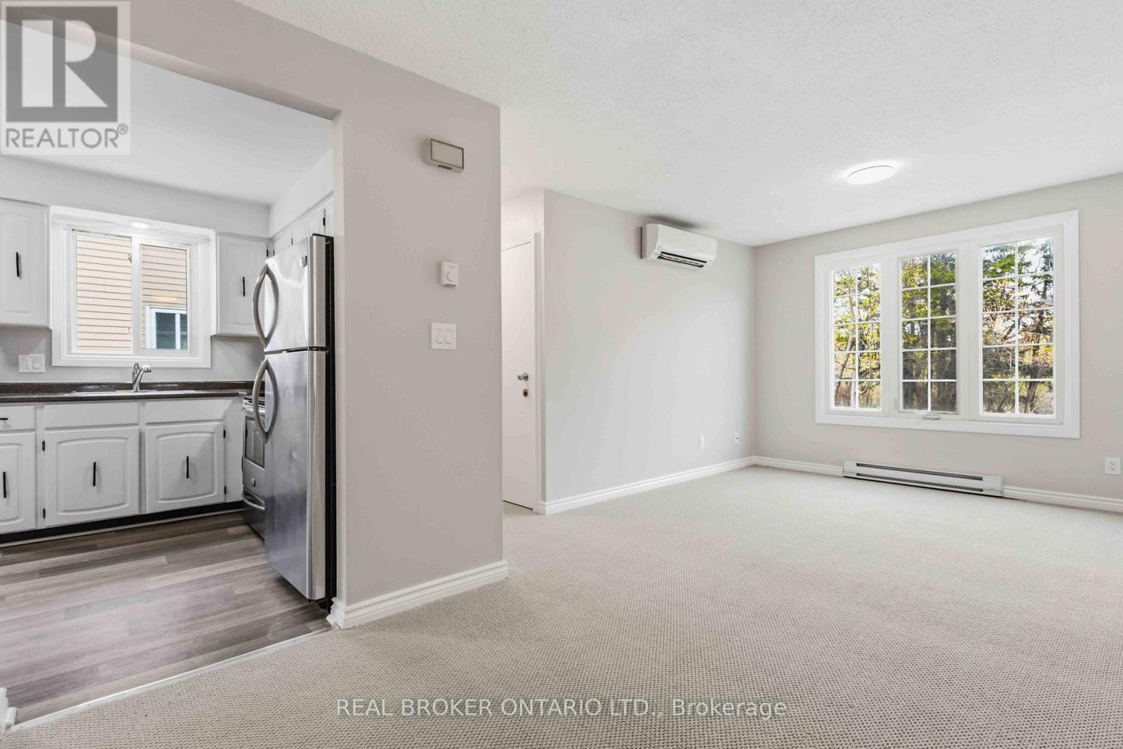 Main - 1306 Valley Drive, Oshawa, Ontario  L1J 7J7 - Photo 3 - E13102804