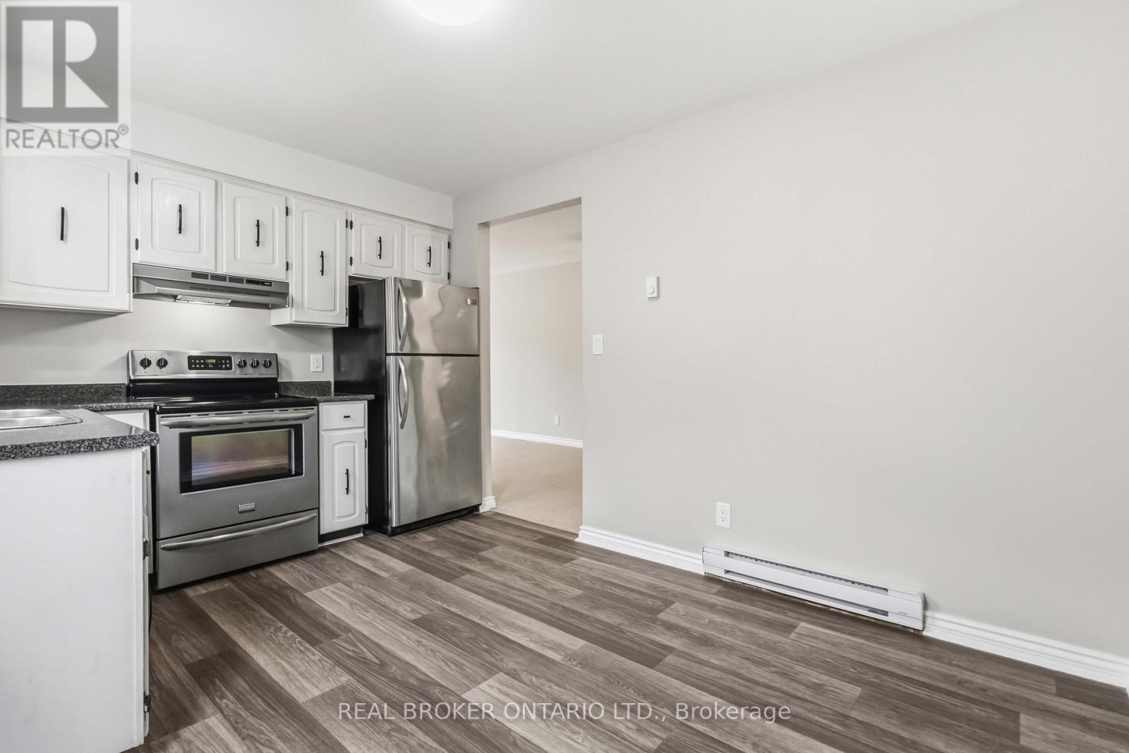 Main - 1306 Valley Drive, Oshawa, Ontario  L1J 7J7 - Photo 8 - E13102804