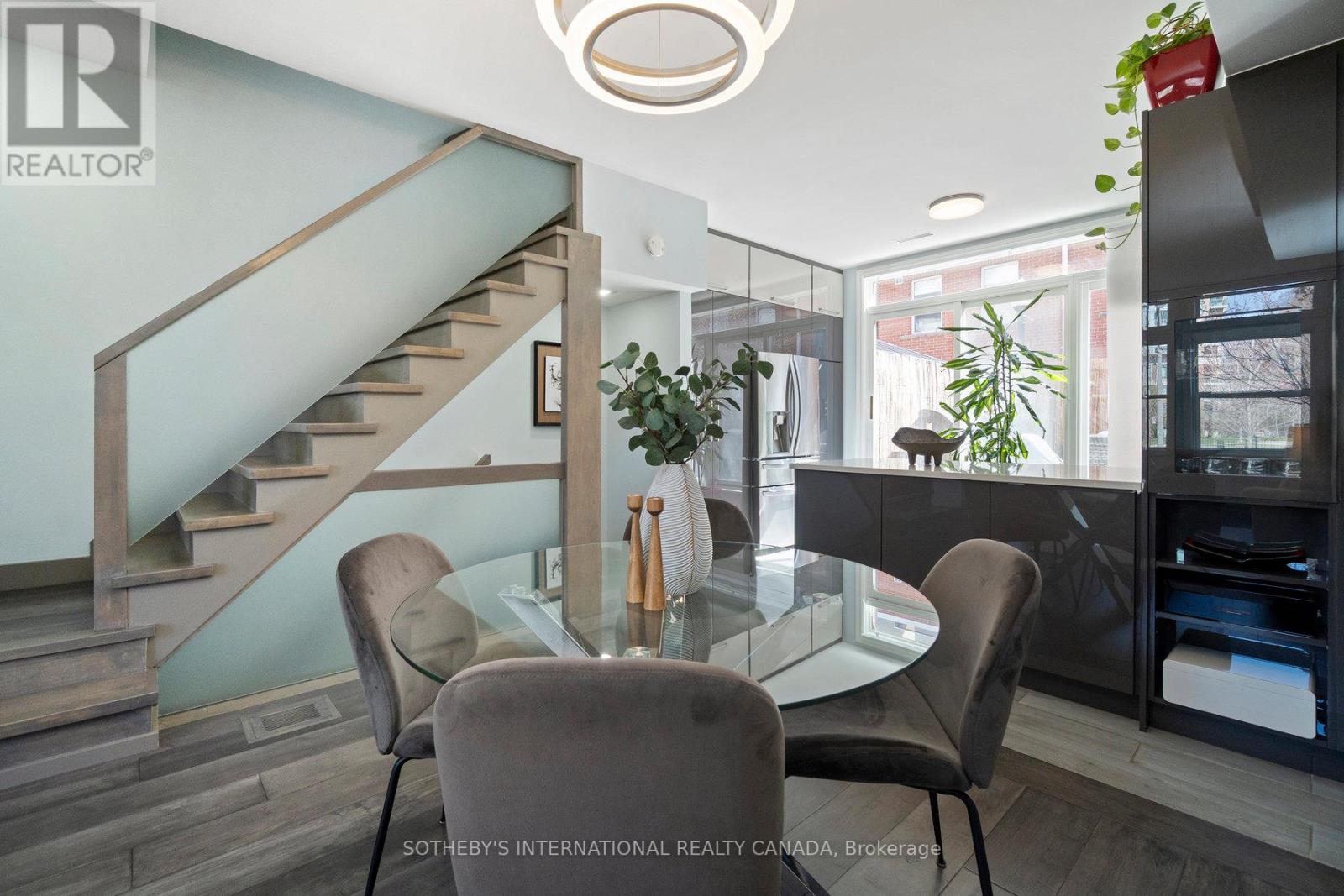 30 Michael Power Place, Toronto, Ontario  M9A 5G9 - Photo 10 - W12701306