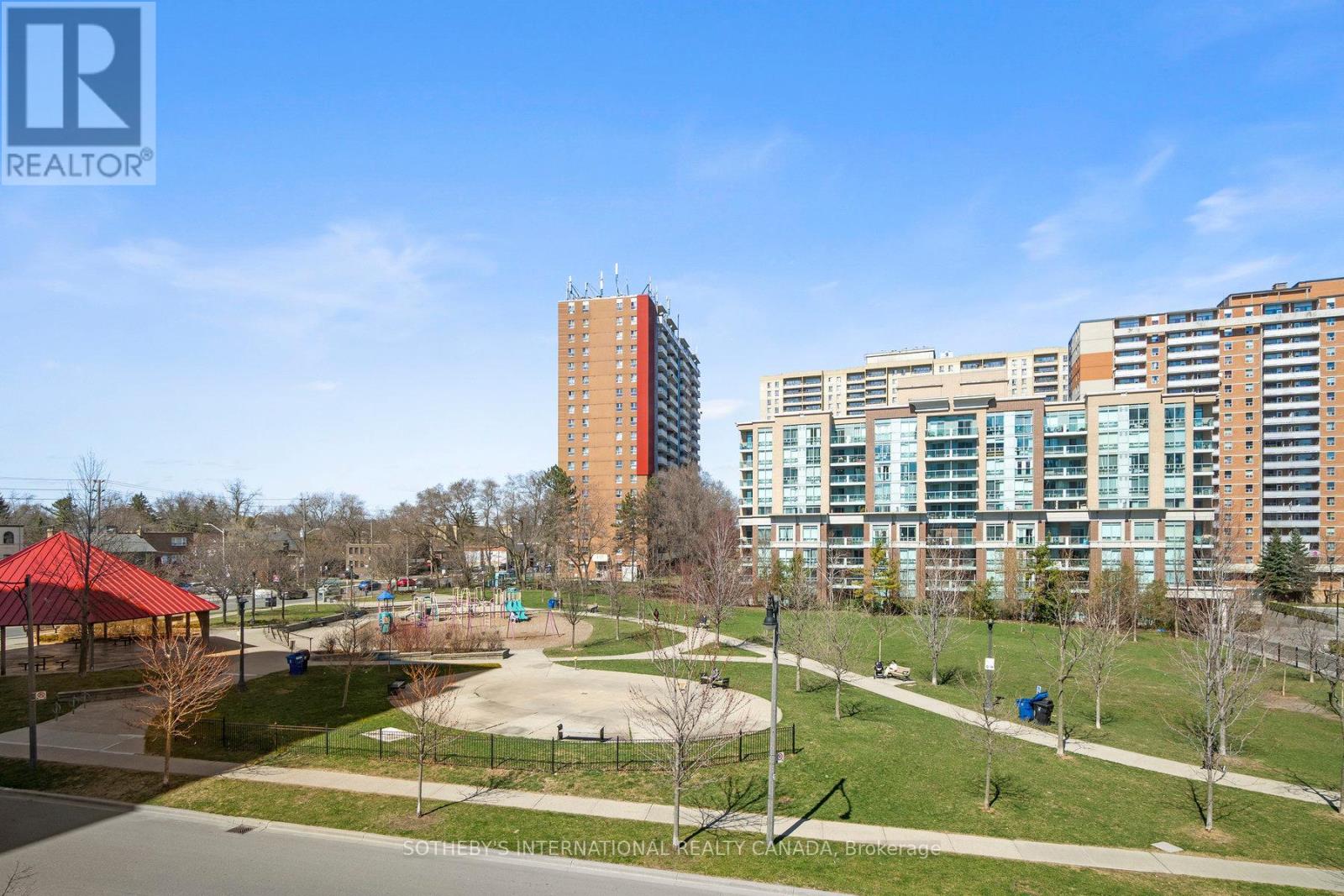30 Michael Power Place, Toronto, Ontario  M9A 5G9 - Photo 33 - W12701306