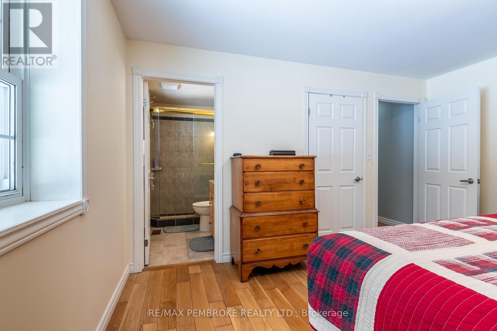 226 Eichstaedt Road, Petawawa, Ontario  K8H 2W8 - Photo 33 - X12940990