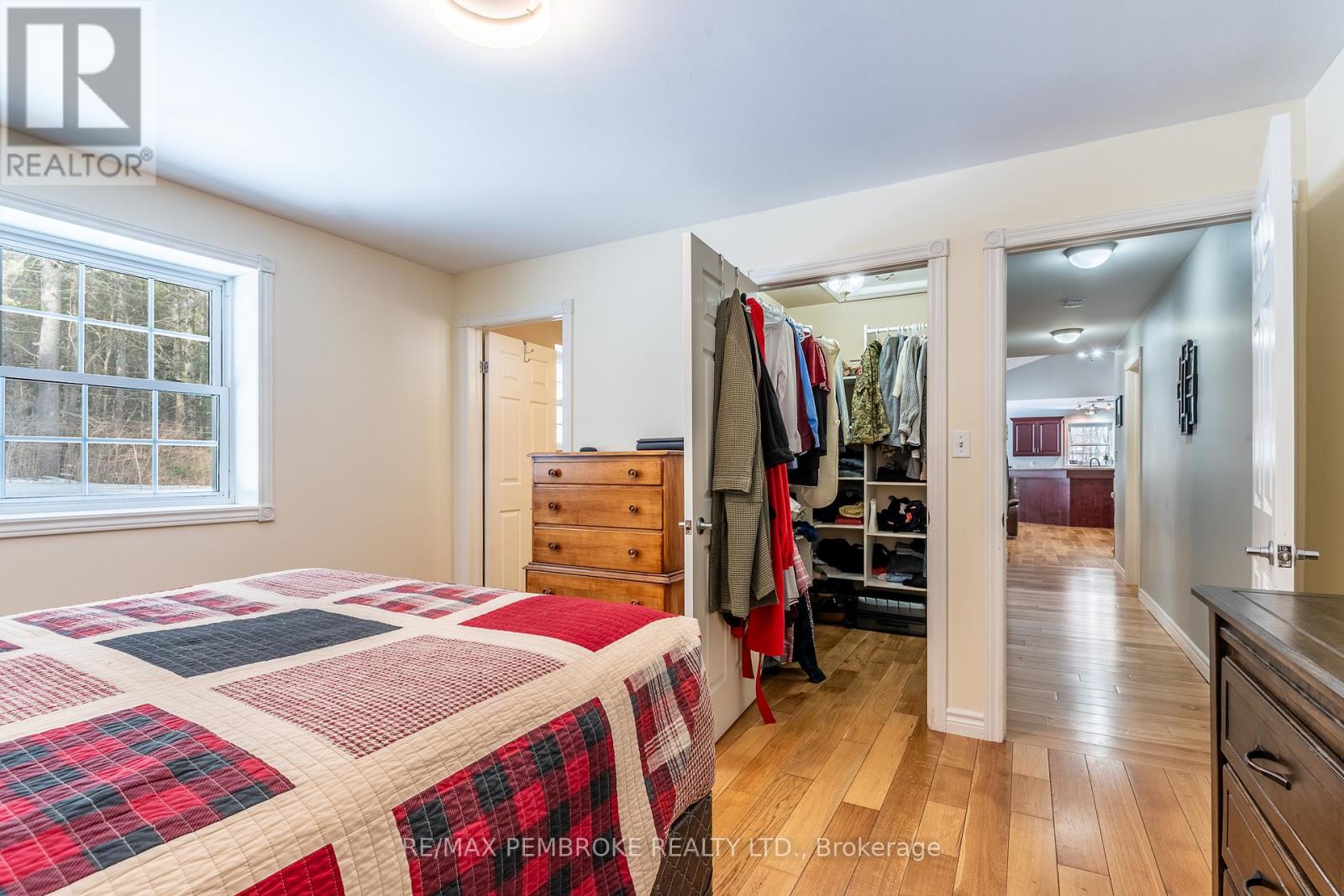 226 Eichstaedt Road, Petawawa, Ontario  K8H 2W8 - Photo 35 - X12940990