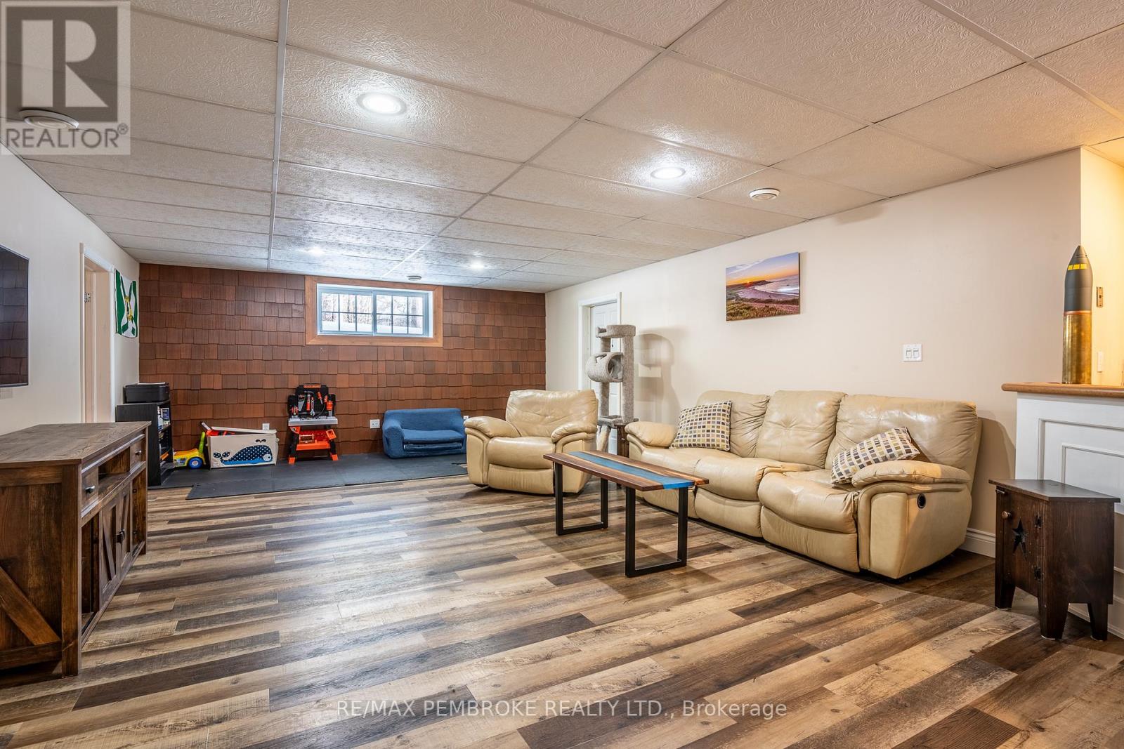 226 Eichstaedt Road, Petawawa, Ontario  K8H 2W8 - Photo 42 - X12940990
