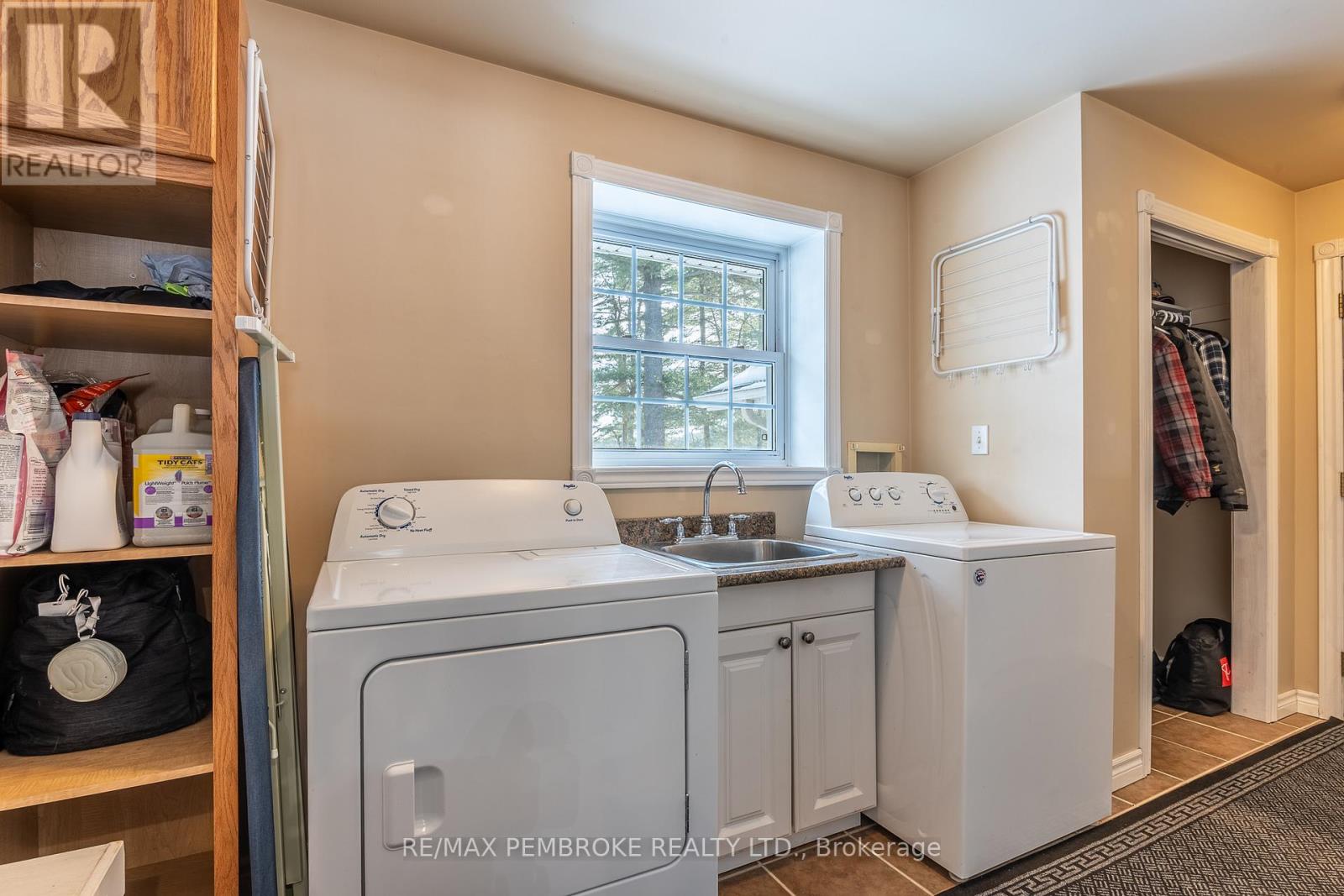 226 Eichstaedt Road, Petawawa, Ontario  K8H 2W8 - Photo 36 - X12940990