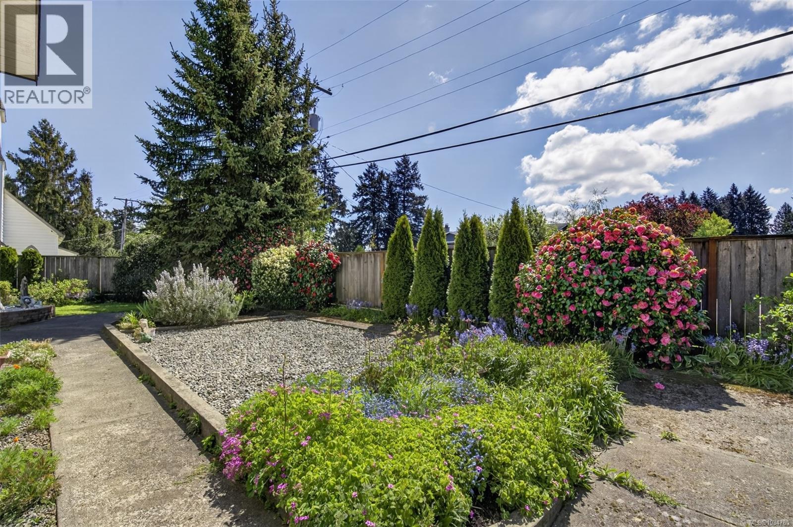 7739 Bruce Gordon Pl, Central Saanich, British Columbia  V8M 1L6 - Photo 39 - 1034785