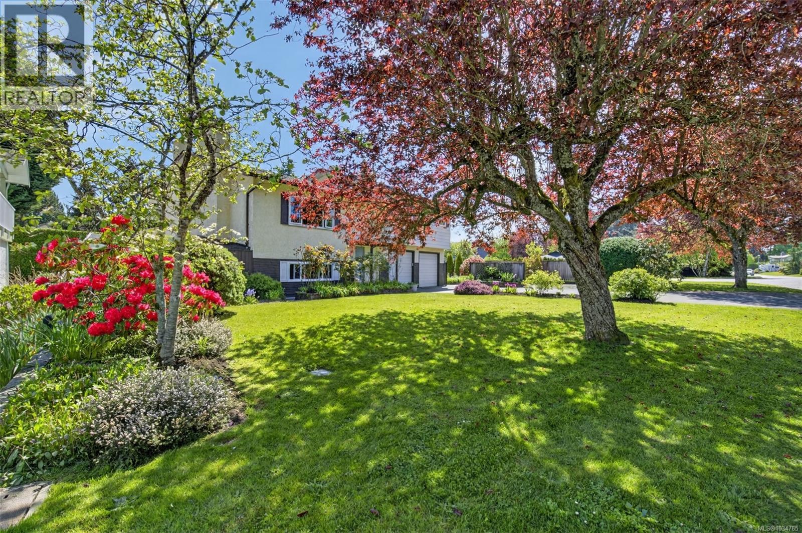 7739 Bruce Gordon Pl, Central Saanich, British Columbia  V8M 1L6 - Photo 7 - 1034785
