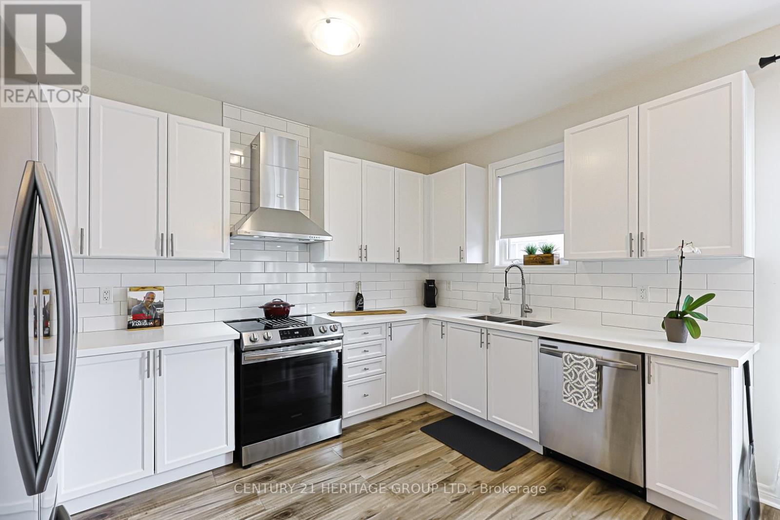 64 Lourakis Street, Richmond Hill, Ontario  L4E 0L4 - Photo 11 - N13102562